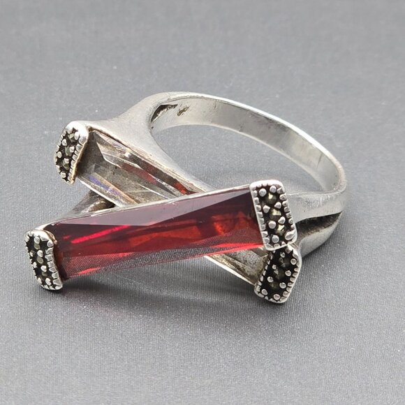 Sterling Silver Abstract Gemstone Ring Size 6.5 Red & Clear Baguette Stones 7.9g - Picture 1 of 13